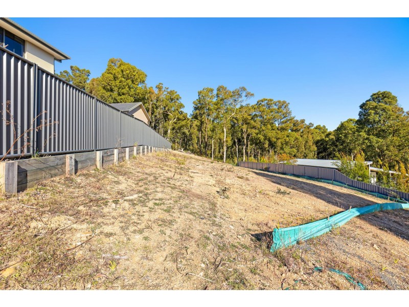 4 Vince Place, Malua Bay NSW 2536