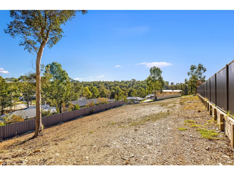 4 Vince Place, Malua Bay NSW 2536