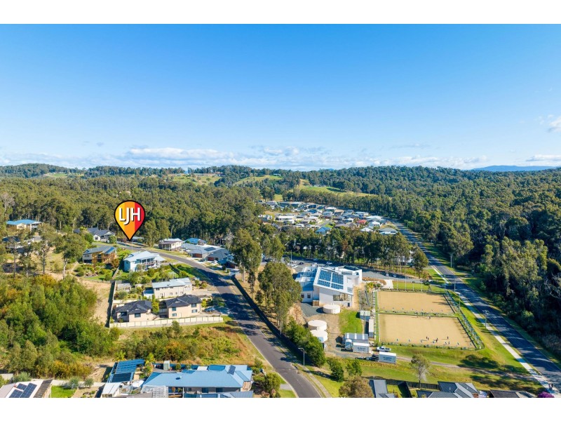 4 Vince Place, Malua Bay NSW 2536