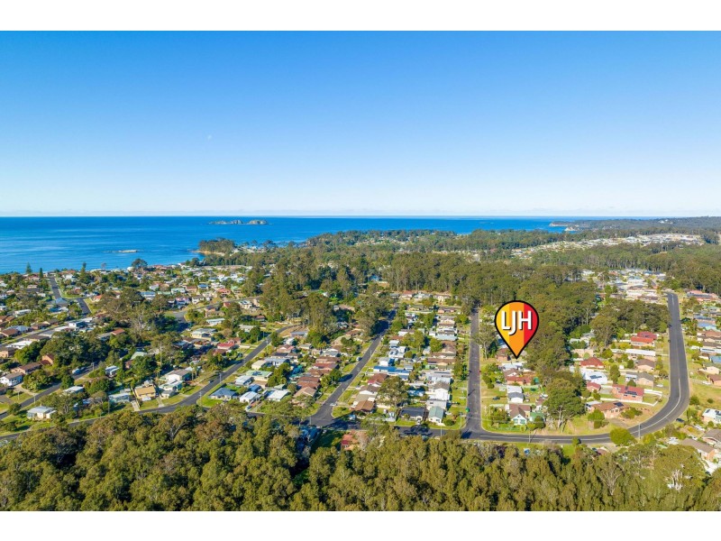 16 Christopher Crescent, Batehaven NSW 2536