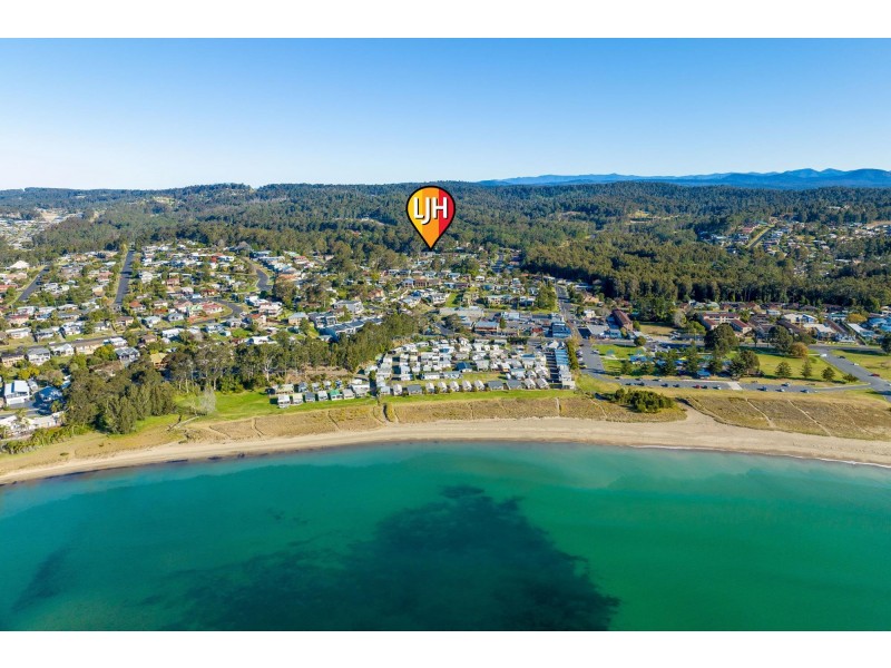 16 Christopher Crescent, Batehaven NSW 2536