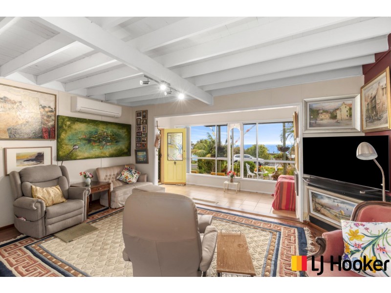 33 Iluka Avenue, Malua Bay NSW 2536