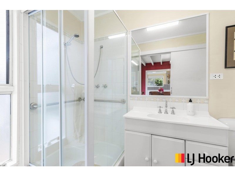 33 Iluka Avenue, Malua Bay NSW 2536