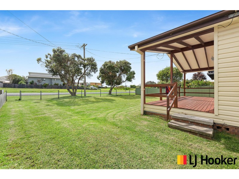 43 Red Hill Parade, Tomakin NSW 2537