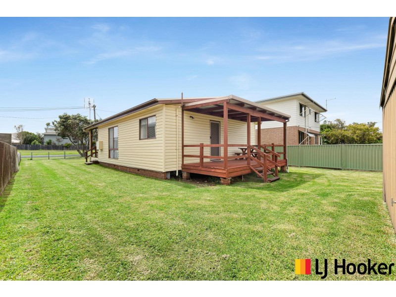 43 Red Hill Parade, Tomakin NSW 2537
