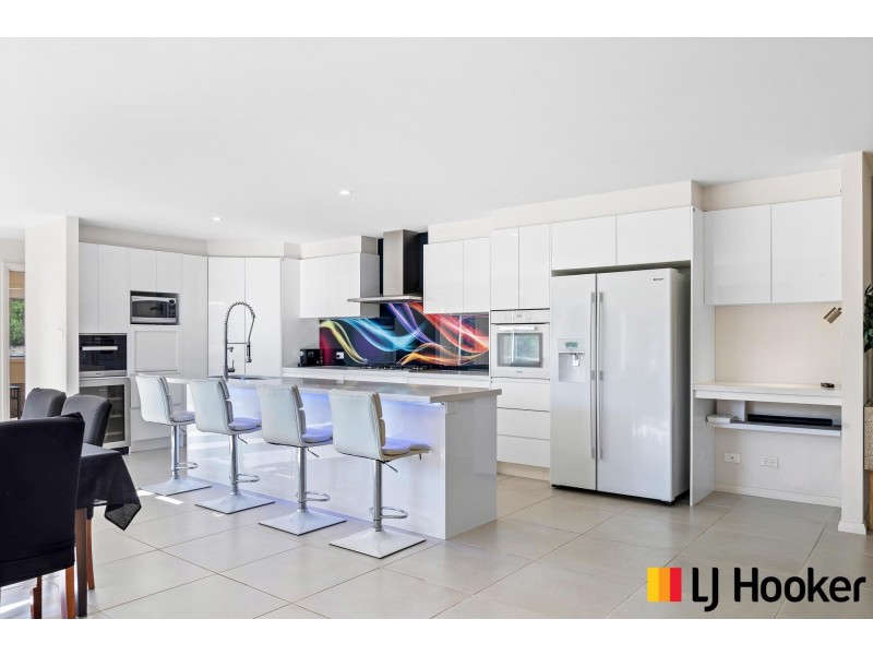 5 Seabreeze Lane, Malua Bay NSW 2536