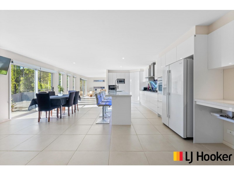 5 Seabreeze Lane, Malua Bay NSW 2536