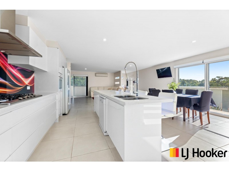 5 Seabreeze Lane, Malua Bay NSW 2536