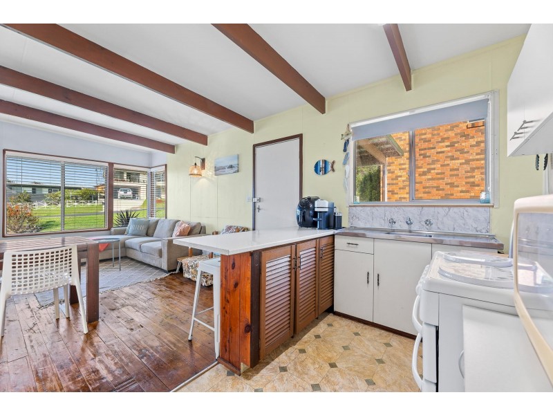 13 Malua Street, Malua Bay NSW 2536