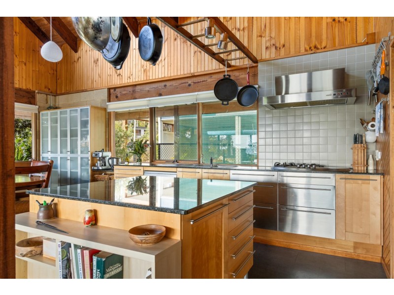 15 Hazel Road, Moruya Heads NSW 2537