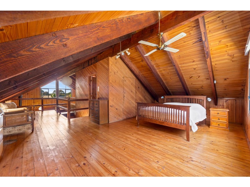 15 Hazel Road, Moruya Heads NSW 2537