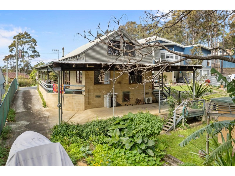 15 Hazel Road, Moruya Heads NSW 2537