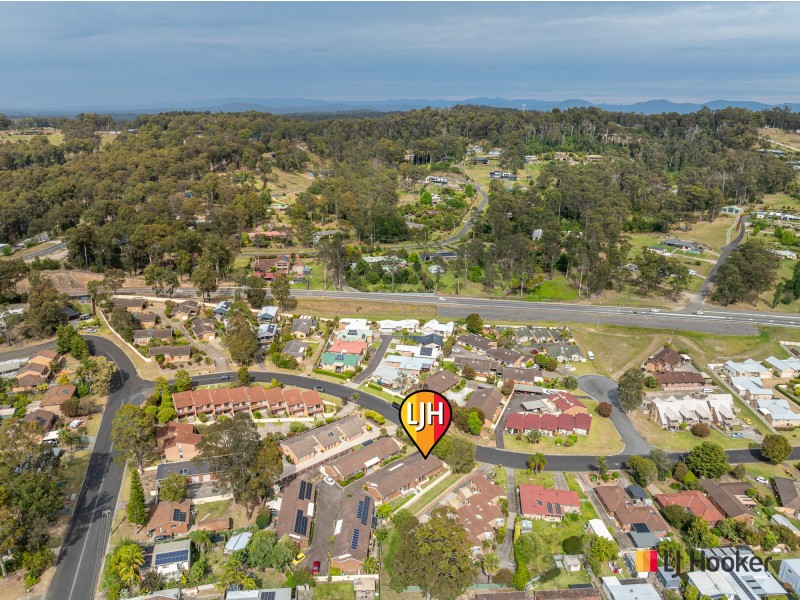 1/4 Eric Fenning Drive, Surf Beach NSW 2536