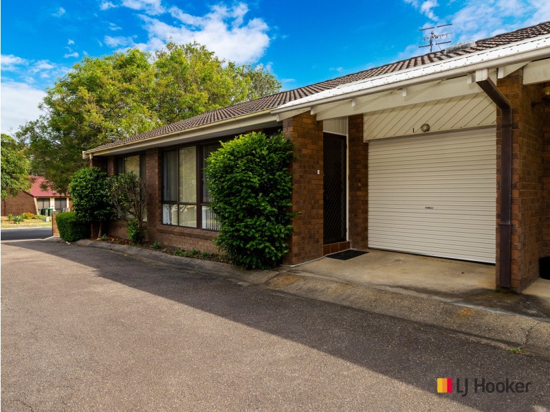 1/4 Eric Fenning Drive, Surf Beach NSW 2536