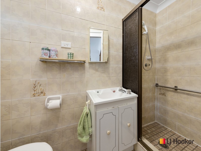 1/4 Eric Fenning Drive, Surf Beach NSW 2536
