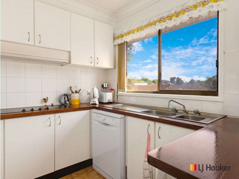 1/4 Eric Fenning Drive, Surf Beach NSW 2536