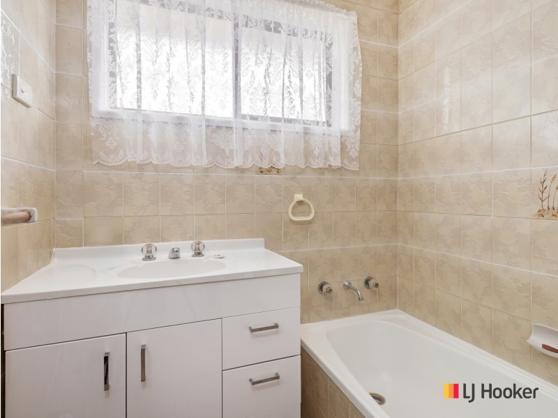1/4 Eric Fenning Drive, Surf Beach NSW 2536