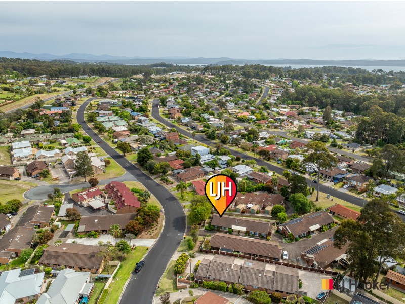 1/4 Eric Fenning Drive, Surf Beach NSW 2536