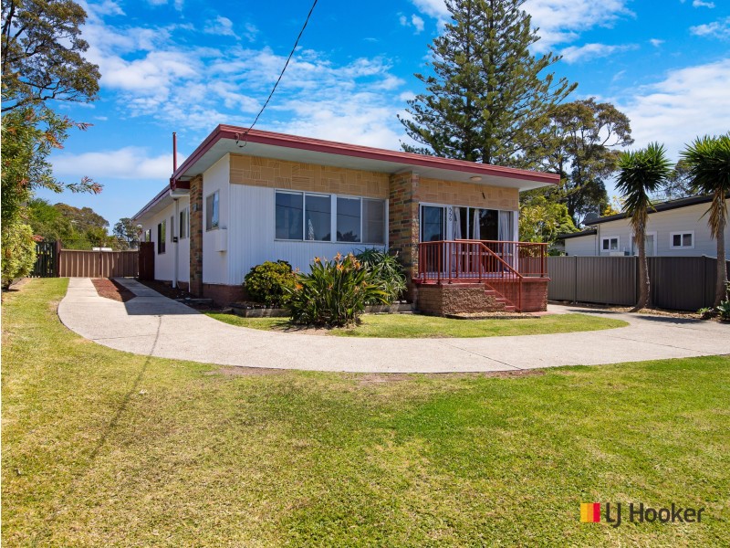 556 Beach Road, Denhams Beach NSW 2536