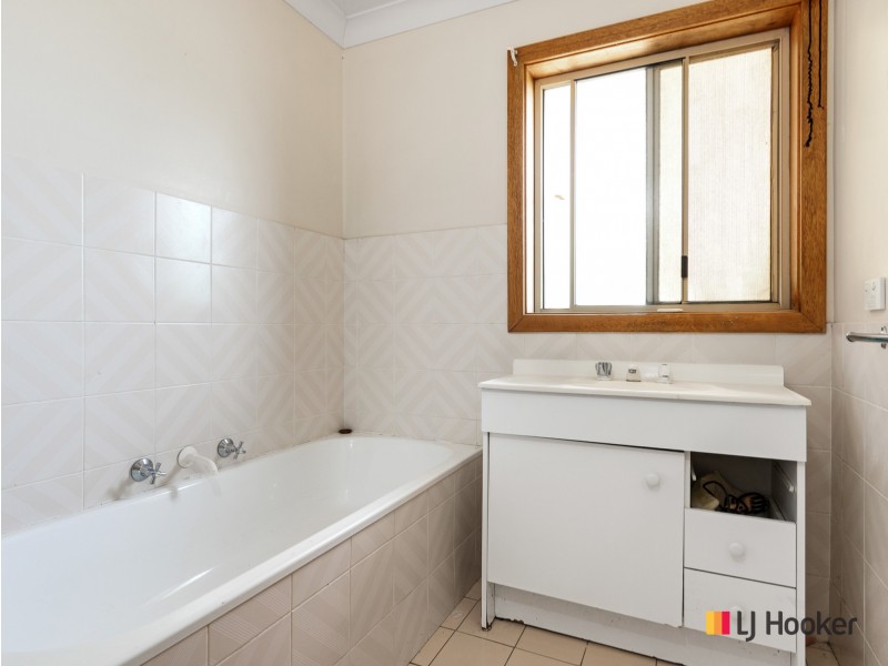 126 Edward Road, Batehaven NSW 2536