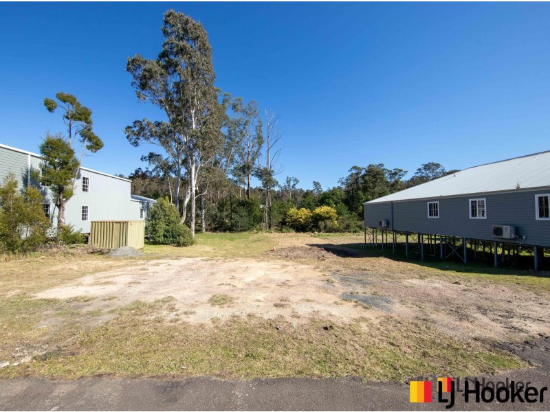 25 Sydney Street, Mogo NSW 2536
