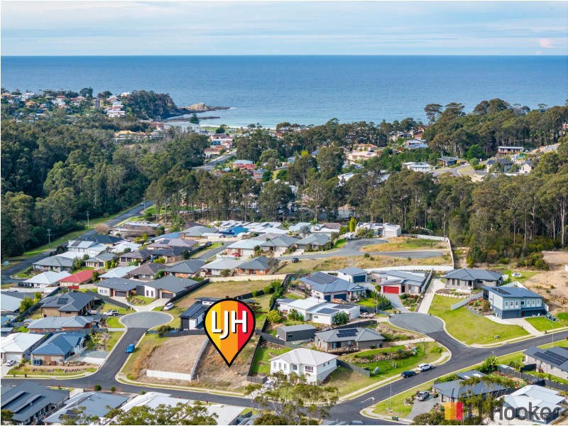 10 McKenzies Crescent, Malua Bay NSW 2536