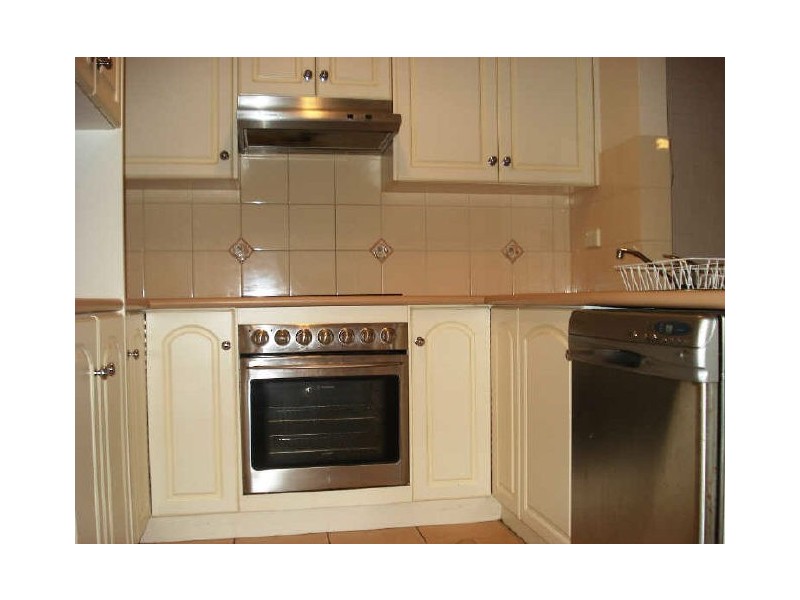 2/2 Lisa Place, Sunshine Bay NSW 2536