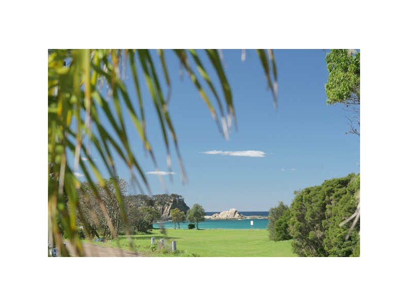 581 George Bass Drive, Malua Bay NSW 2536