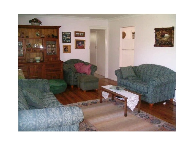 2 Bateman Street, Mogo NSW 2536