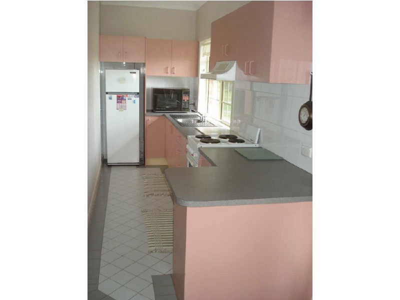 8 KAUZAL CRESCENT, Surf Beach NSW 2536