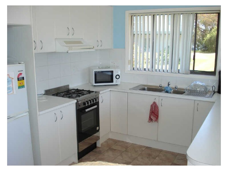 4 Nioka Street, Malua Bay NSW 2536