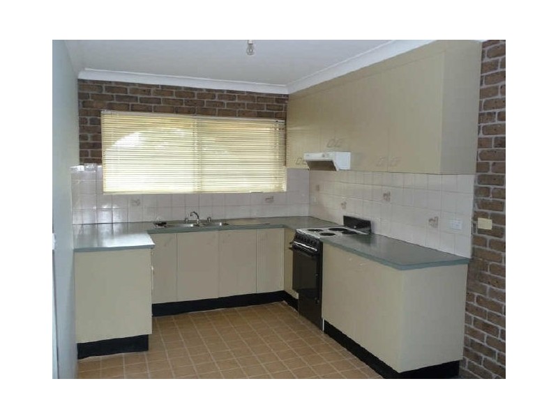 1 HILLTOP CRESCENT, Surf Beach NSW 2536