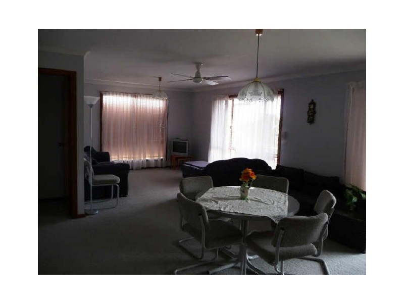 1 HILLTOP CRESCENT, Surf Beach NSW 2536