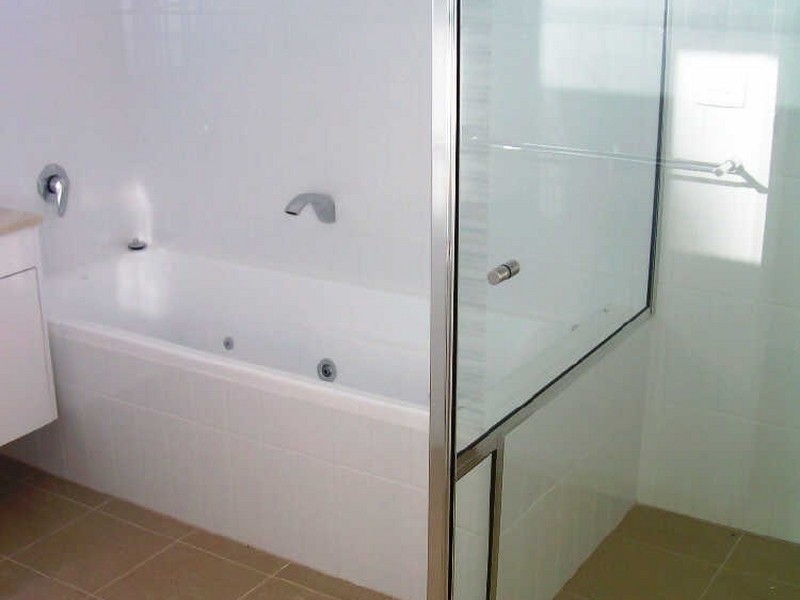 2/20 Sylvan Strert, Malua Bay NSW 2536