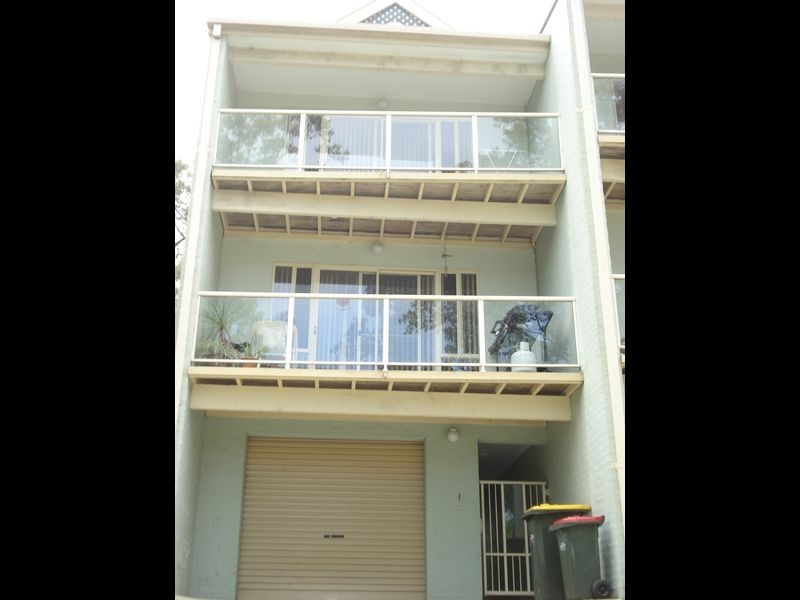 4/64 Cook Avenue, Surf Beach NSW 2536