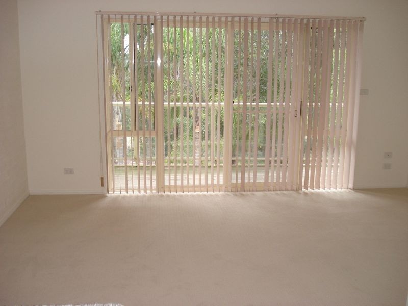 4/64 Cook Avenue, Surf Beach NSW 2536