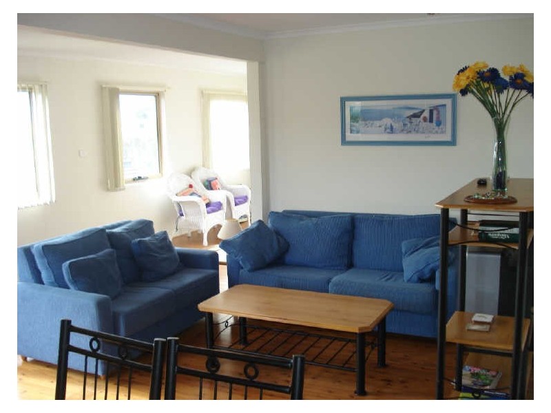 10 Boondi Street, Malua Bay NSW 2536