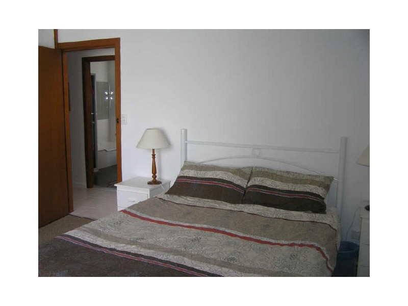 6 Merinda Street, Malua Bay NSW 2536