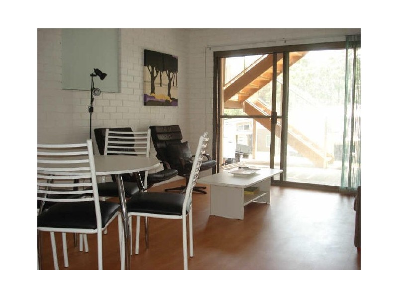 6 Merinda Street, Malua Bay NSW 2536