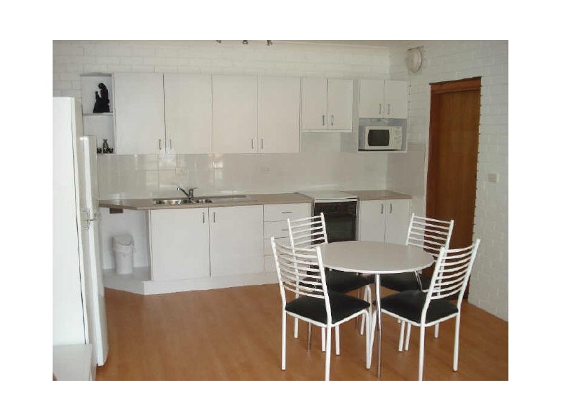 6 Merinda Street, Malua Bay NSW 2536