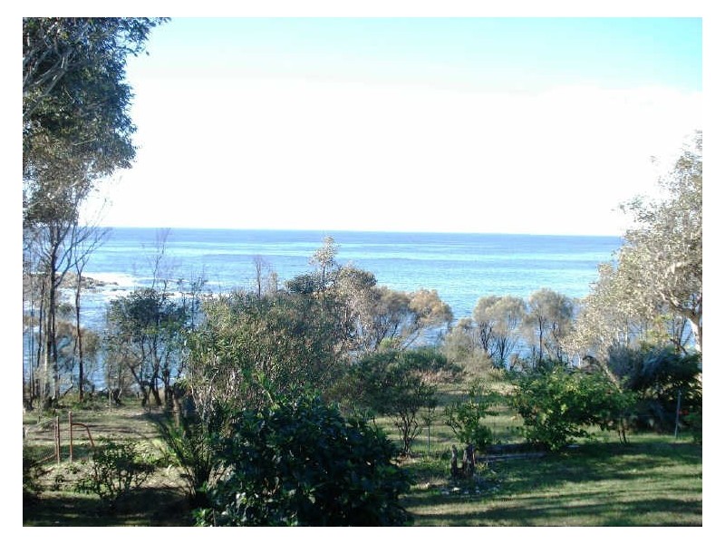 26 Illabunda Drive, Malua Bay NSW 2536