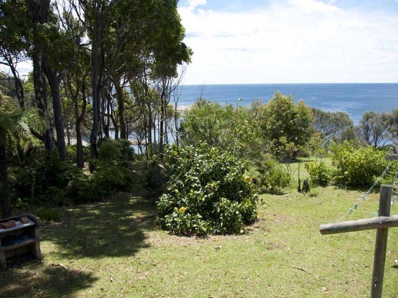 26 Illabunda Drive, Malua Bay NSW 2536