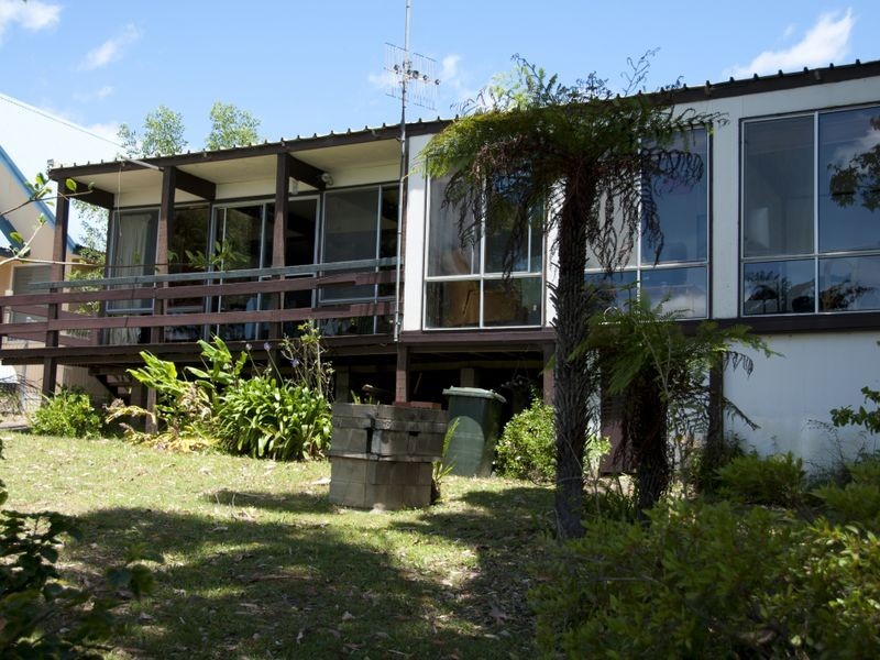 26 Illabunda Drive, Malua Bay NSW 2536