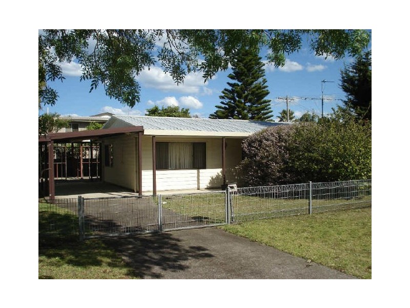 13 Yarralumla Crescent, Tomakin NSW 2537