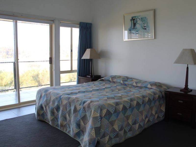 43 Tallawang Avenue, Malua Bay NSW 2536