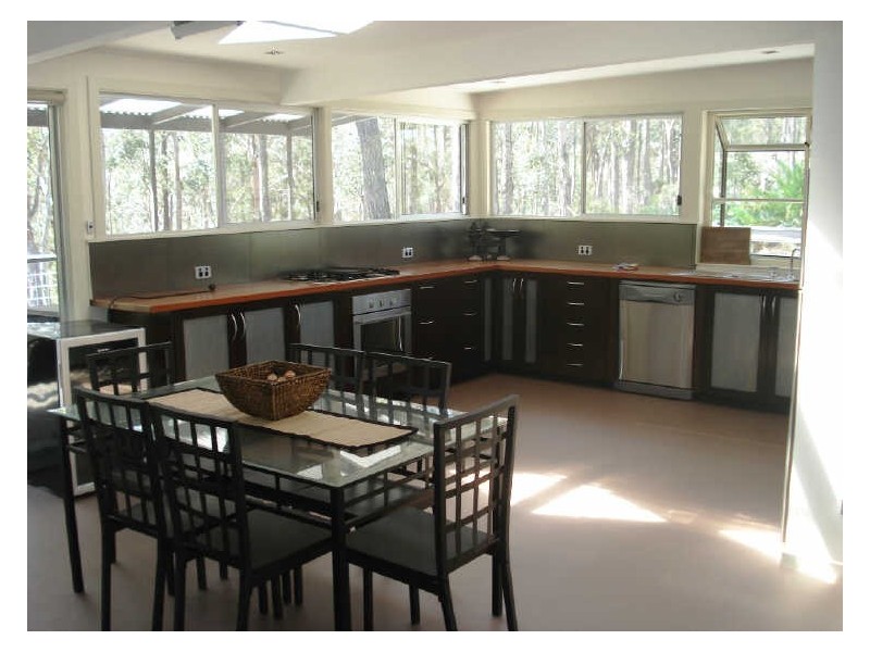 11 Roseby Drive, Rosedale NSW 2536