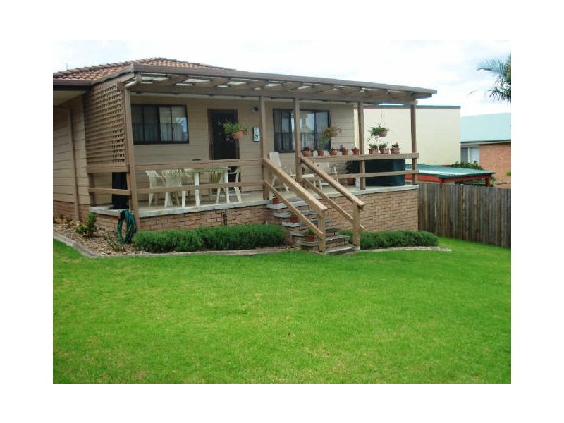 18 Boondi Street, Malua Bay NSW 2536