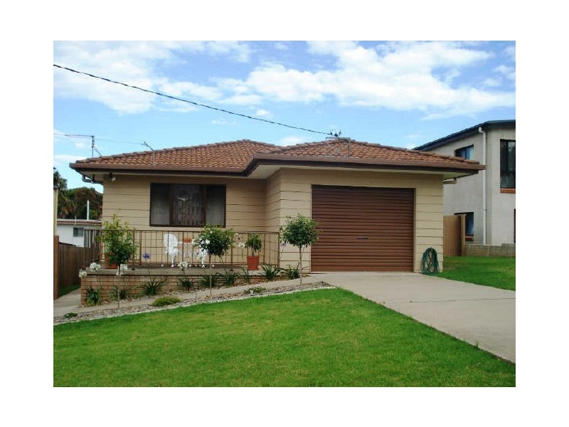 18 Boondi Street, Malua Bay NSW 2536