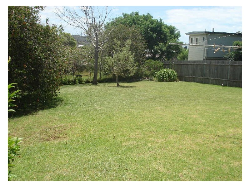 87 Talllawang Avenue, Malua Bay NSW 2536