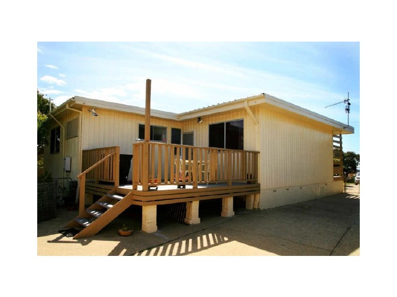 23 Muwarra Avenue, Malua Bay NSW 2536